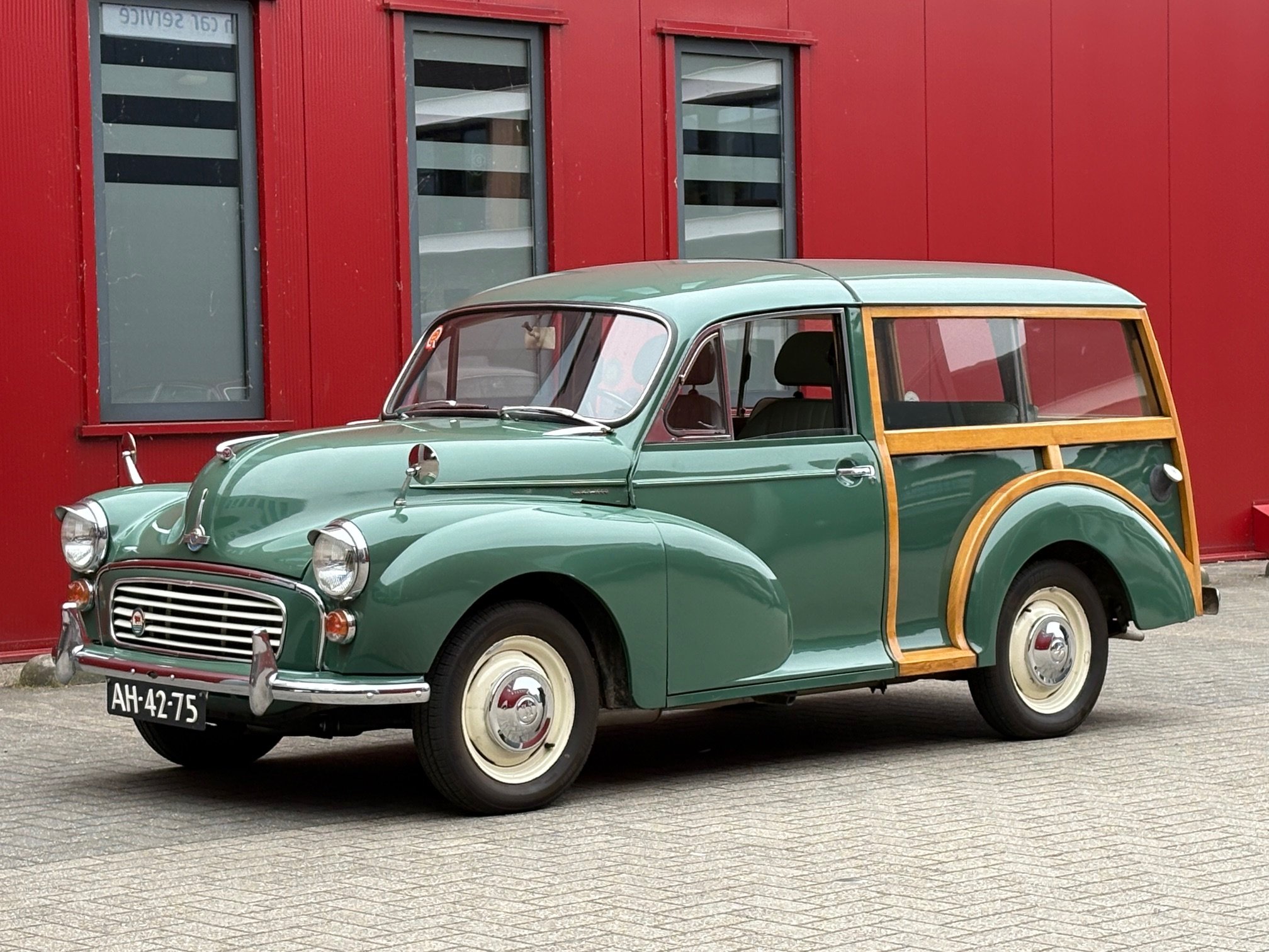 Morris Minor Traveller 1000