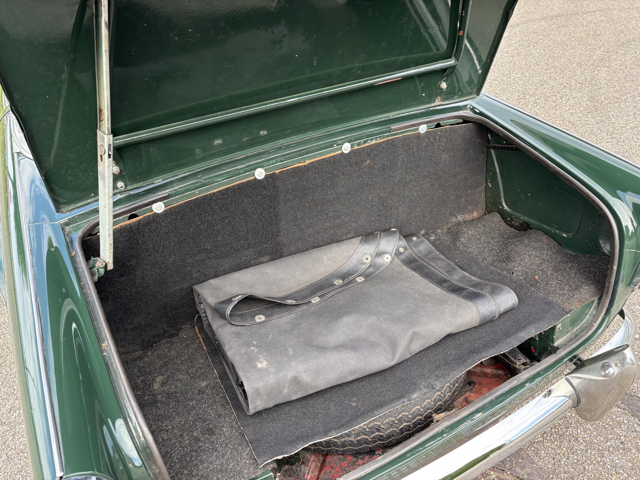 Triumph TR4