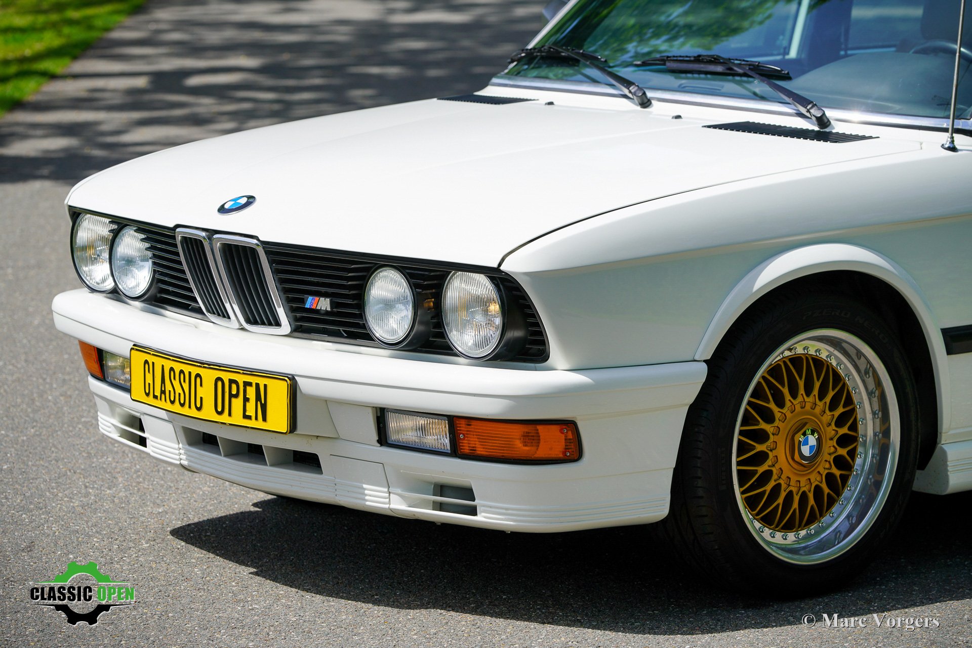 BMW M5351 (E28)