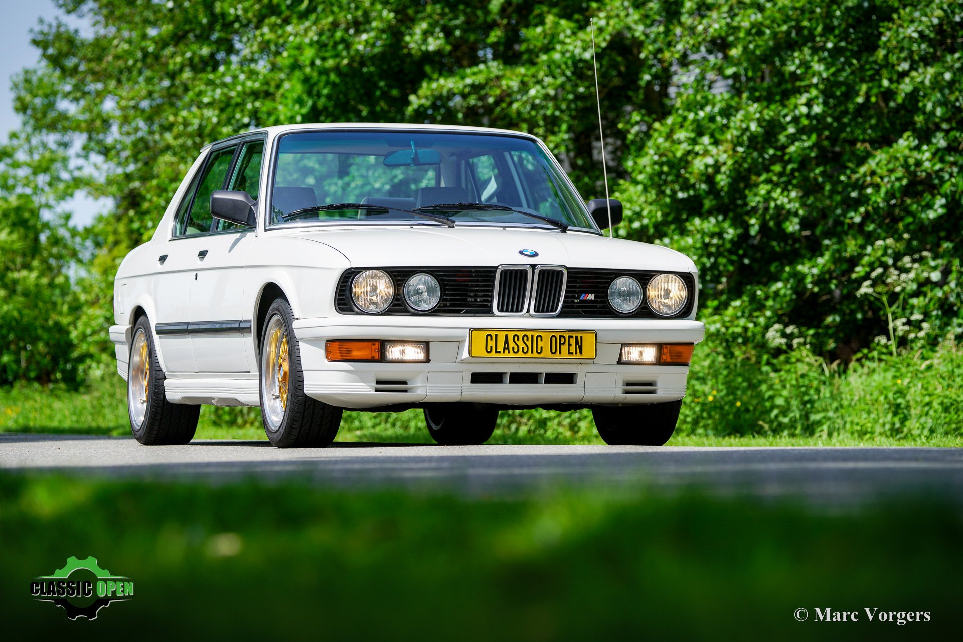 BMW M5351 (E28)