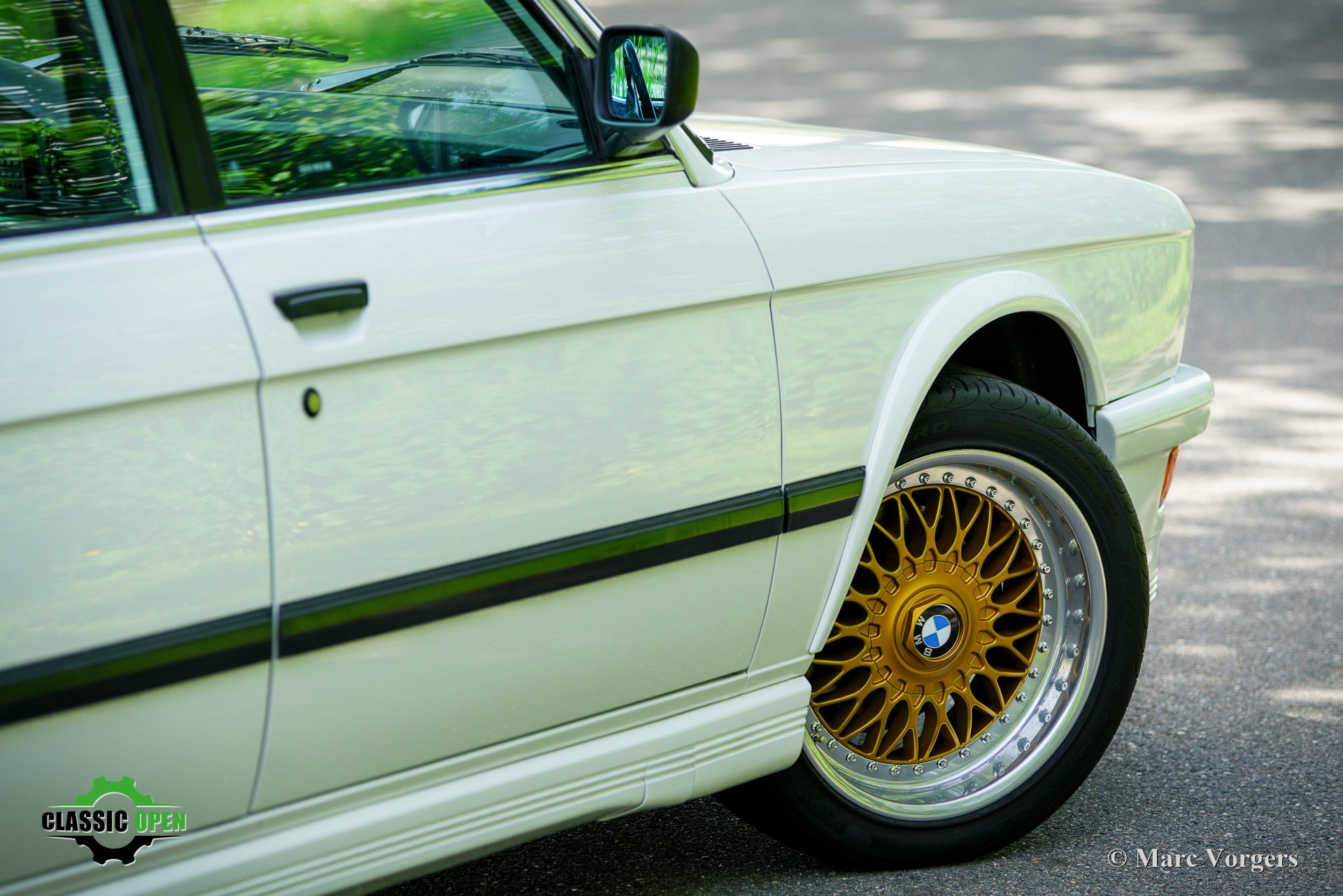 BMW M5351 (E28)
