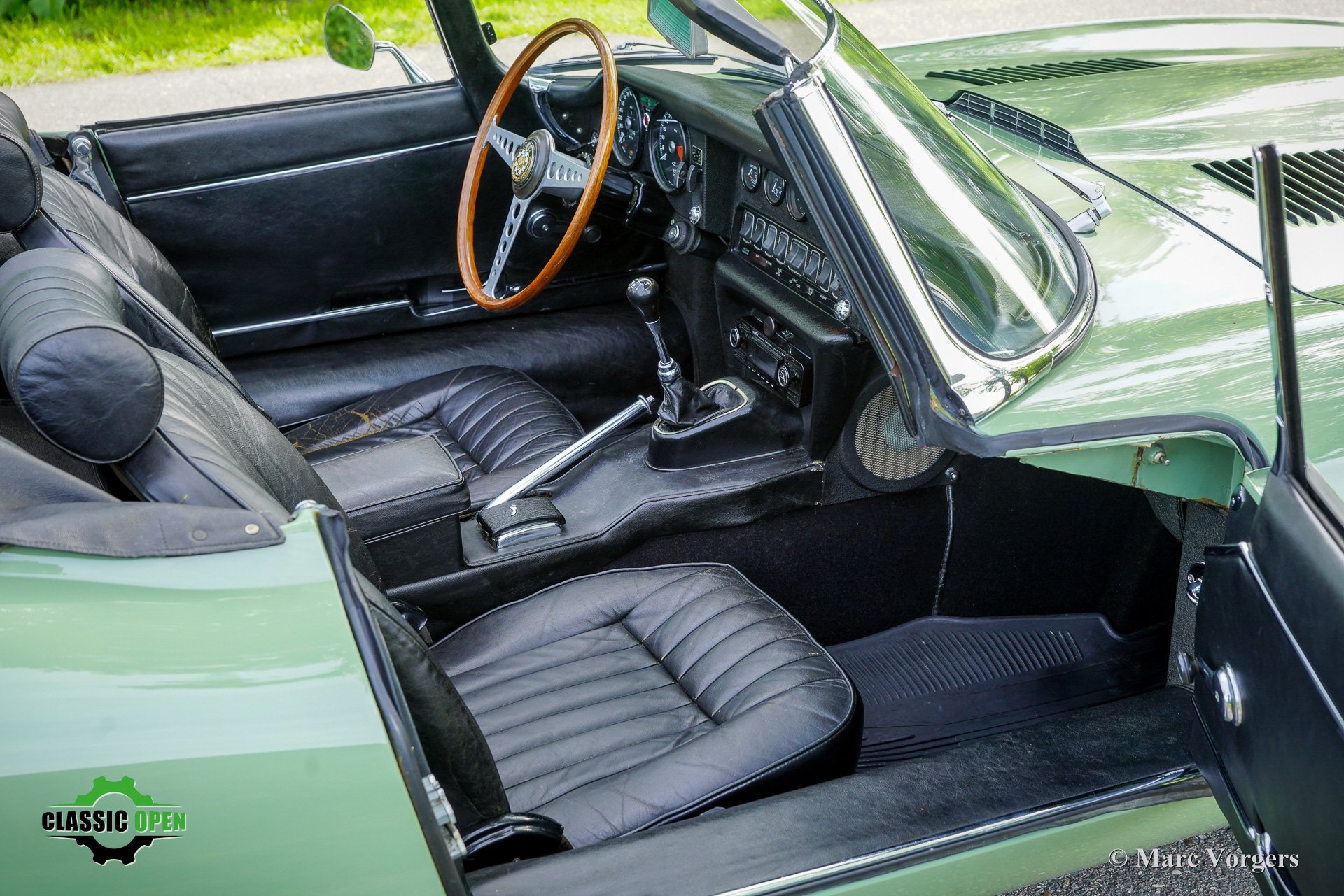 Jaguar E-type 4.2 Roadster S2