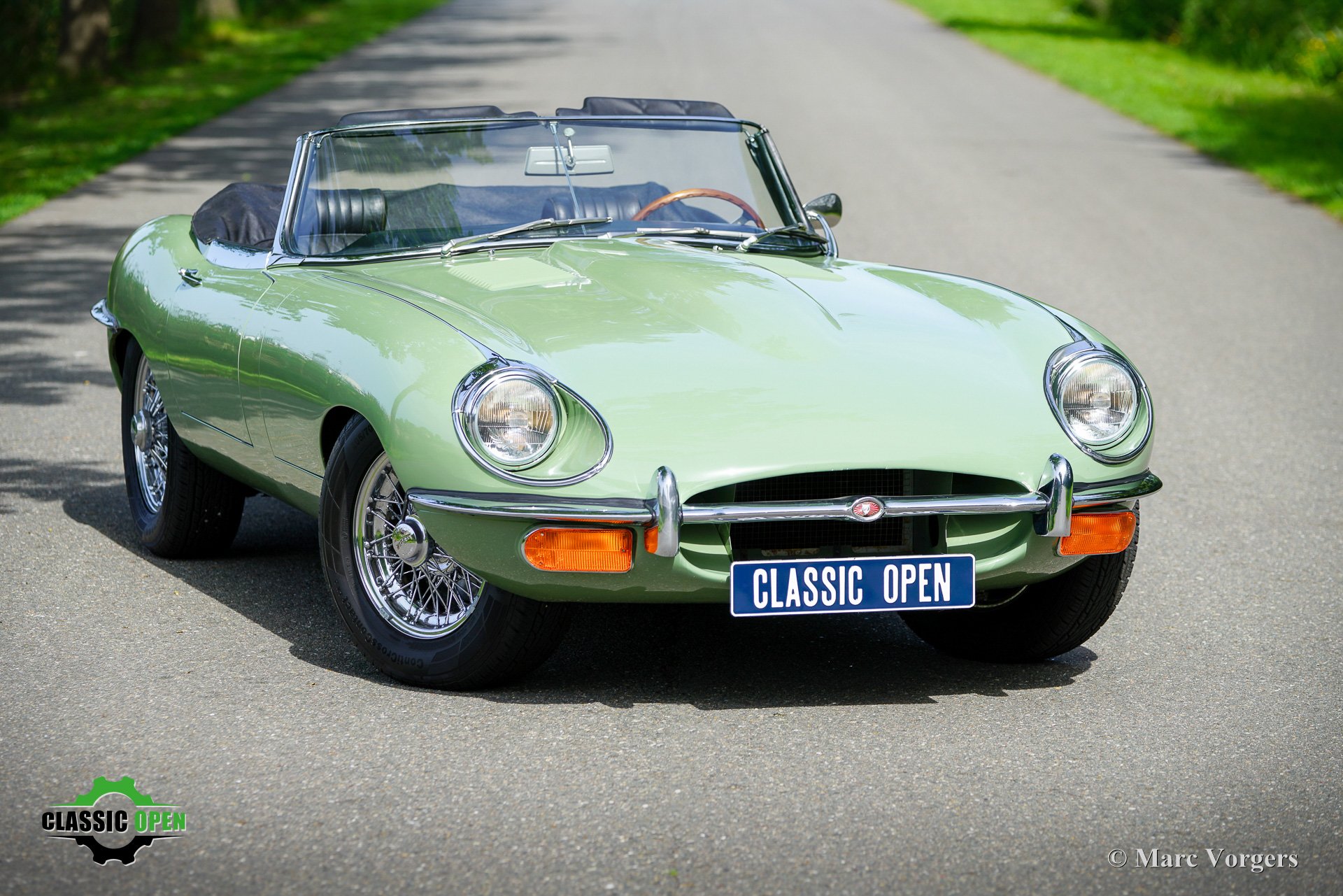 Jaguar E-type 4.2 Roadster S2