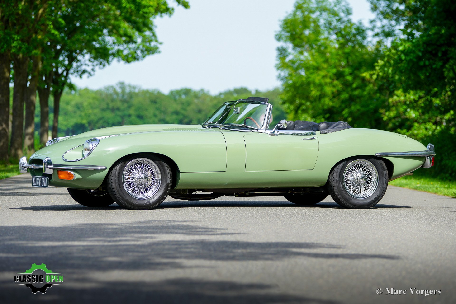 Jaguar E-type 4.2 Roadster S2