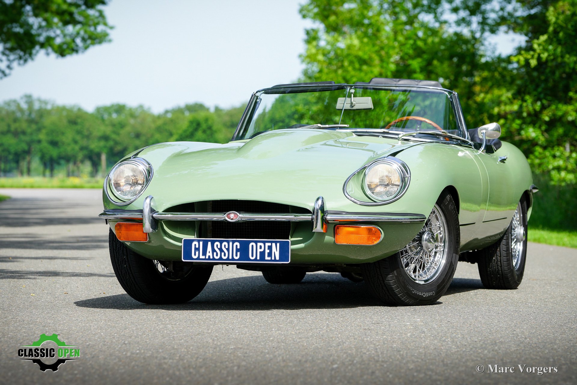 Jaguar E-type 4.2 Roadster S2