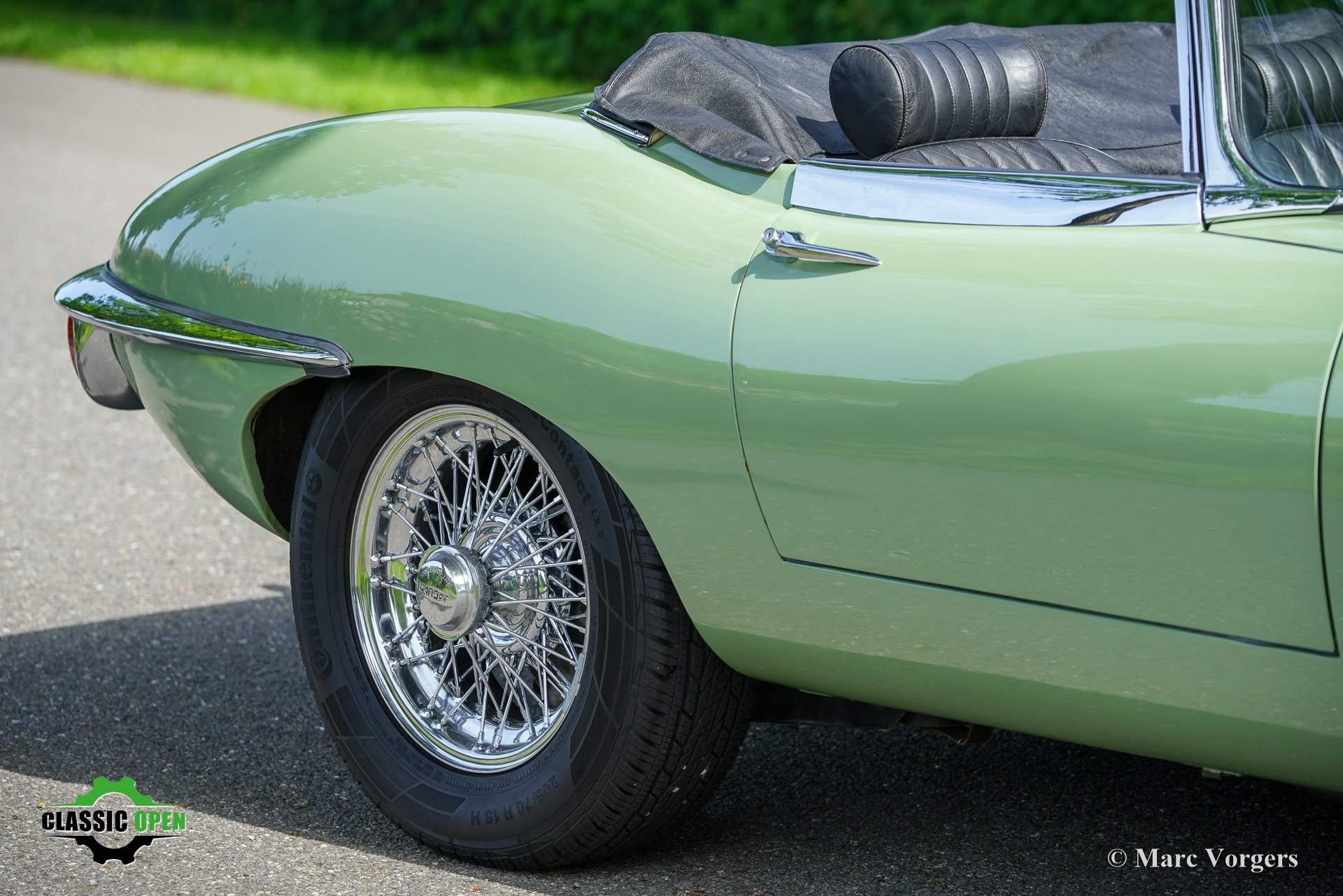 Jaguar E-type 4.2 Roadster S2