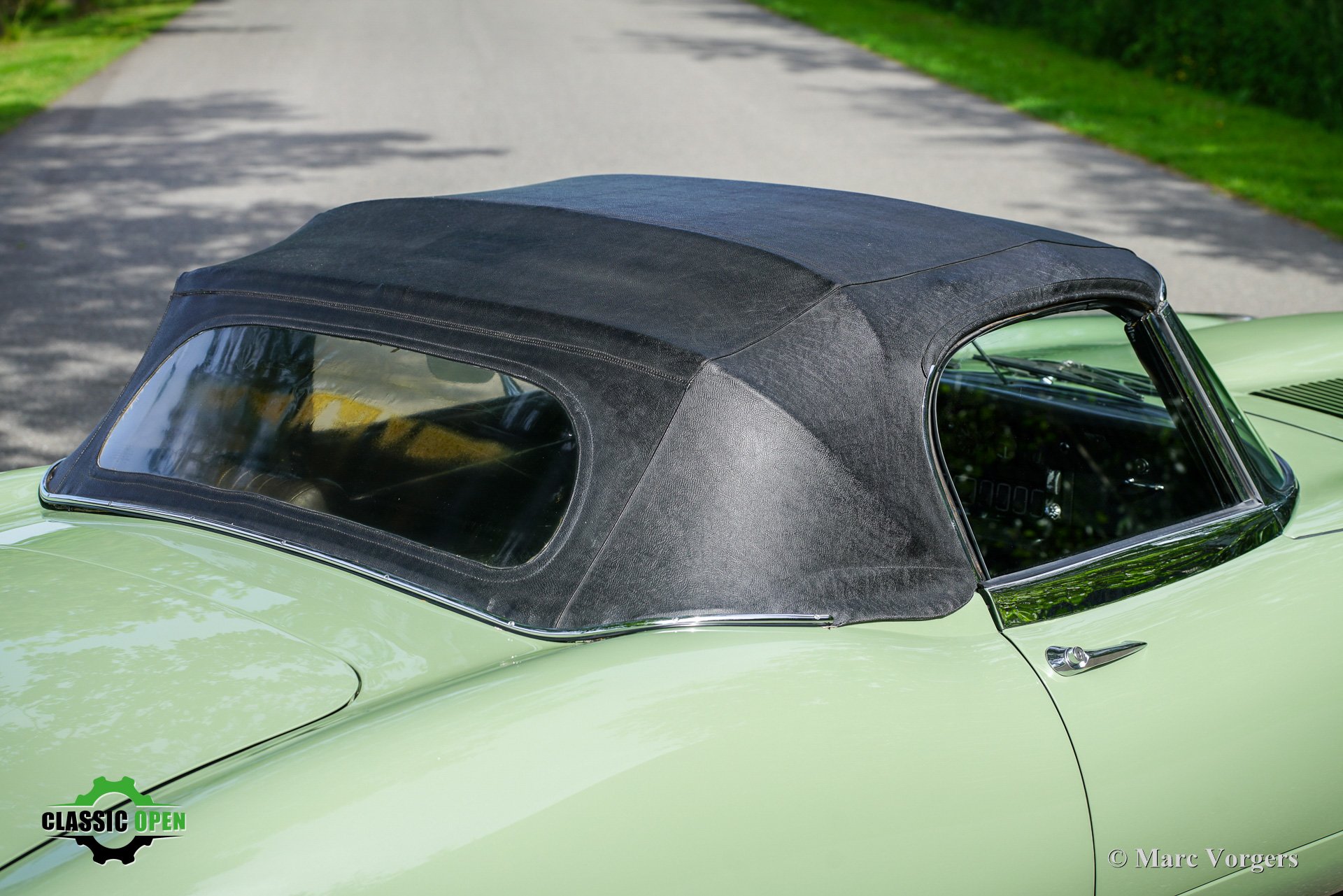 Jaguar E-type 4.2 Roadster S2