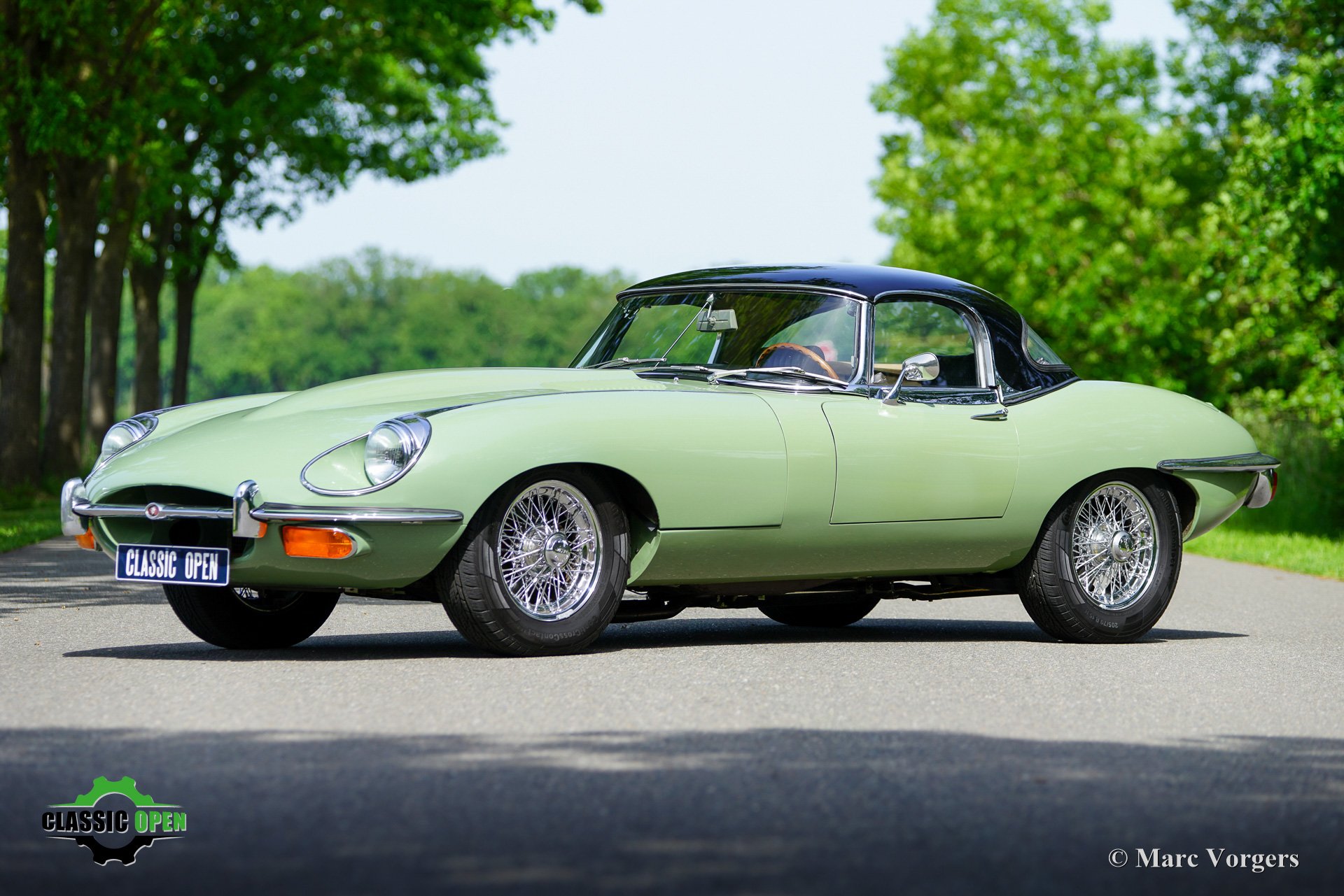 Jaguar E-type 4.2 Roadster S2
