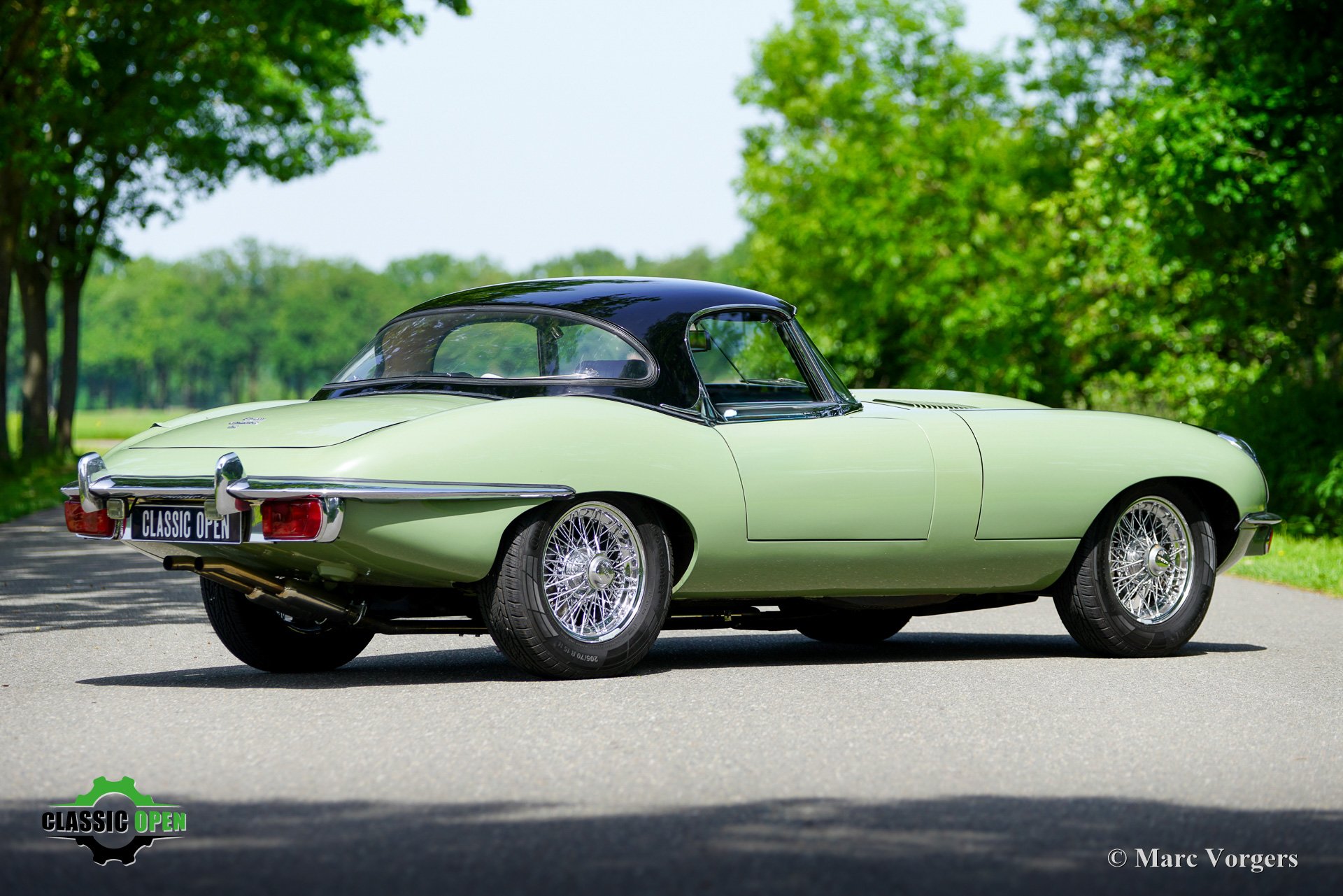 Jaguar E-type 4.2 Roadster S2