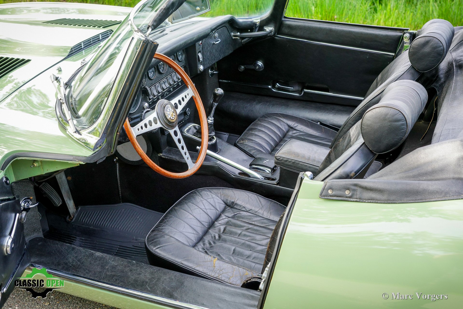 Jaguar E-type 4.2 Roadster S2