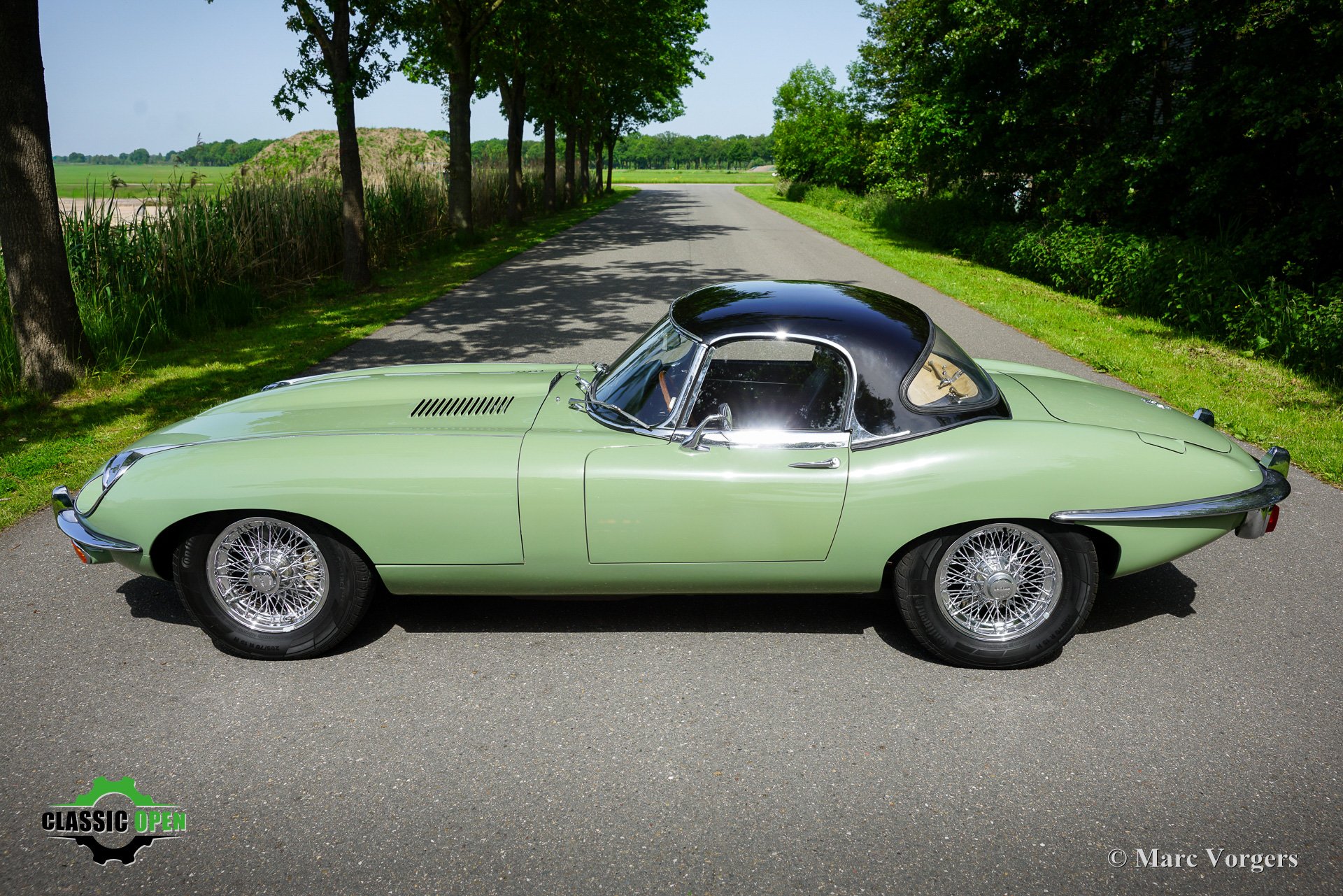 Jaguar E-type 4.2 Roadster S2