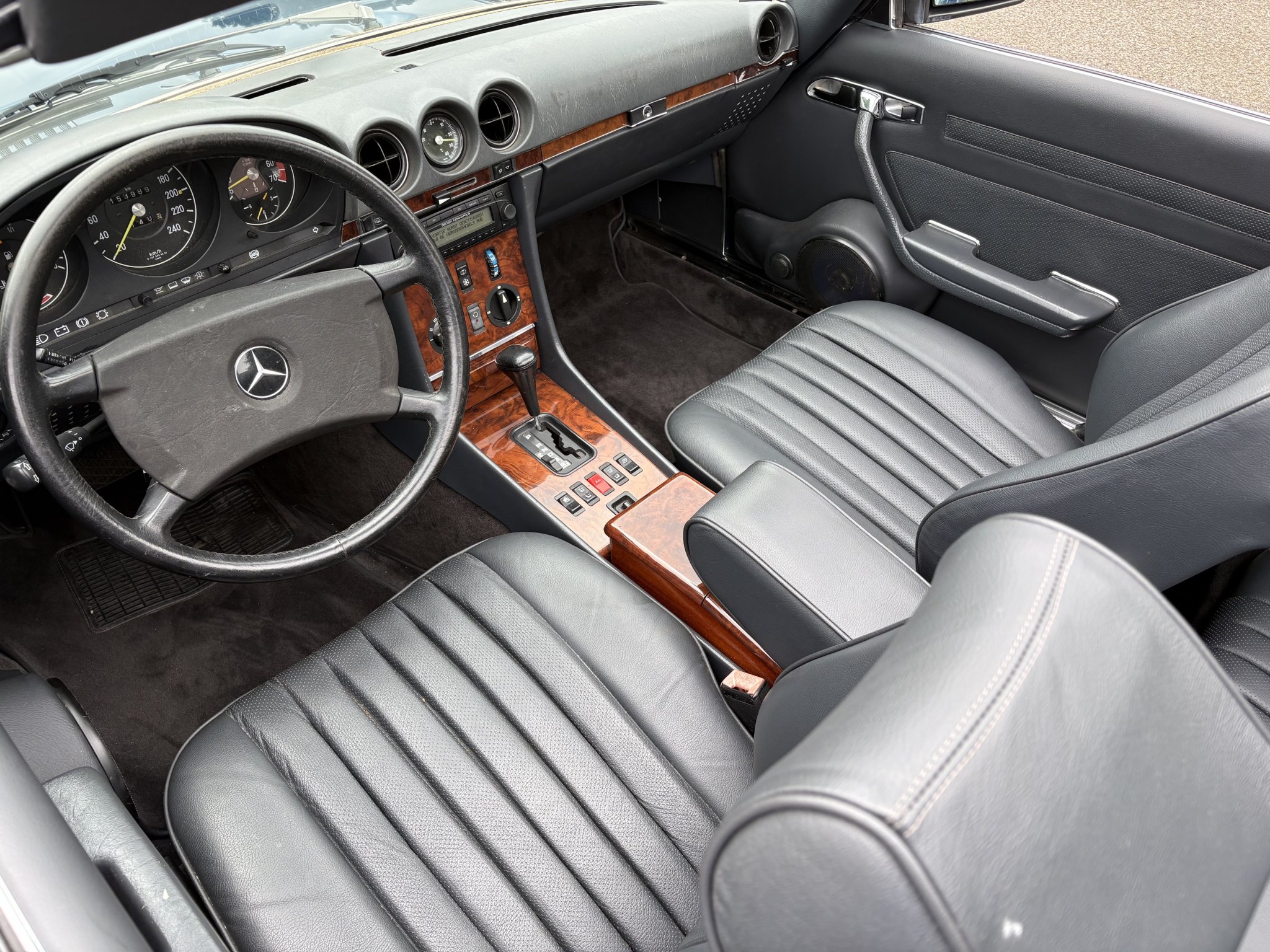 Mercedes Benz 420SL R107