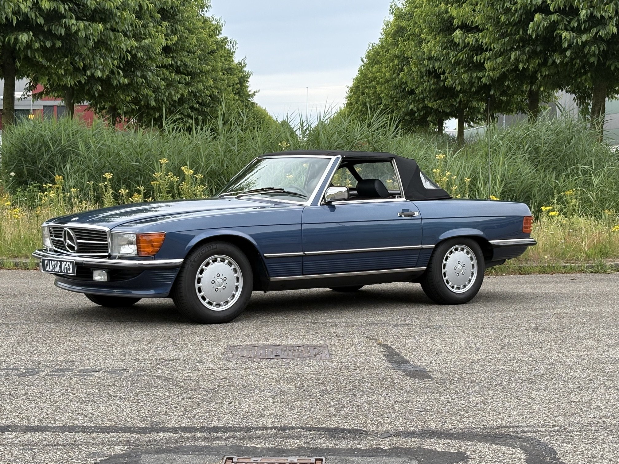 Mercedes Benz 420SL R107