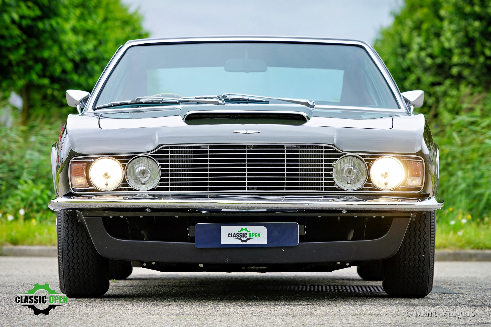 Aston Martin DBS 5 Speed