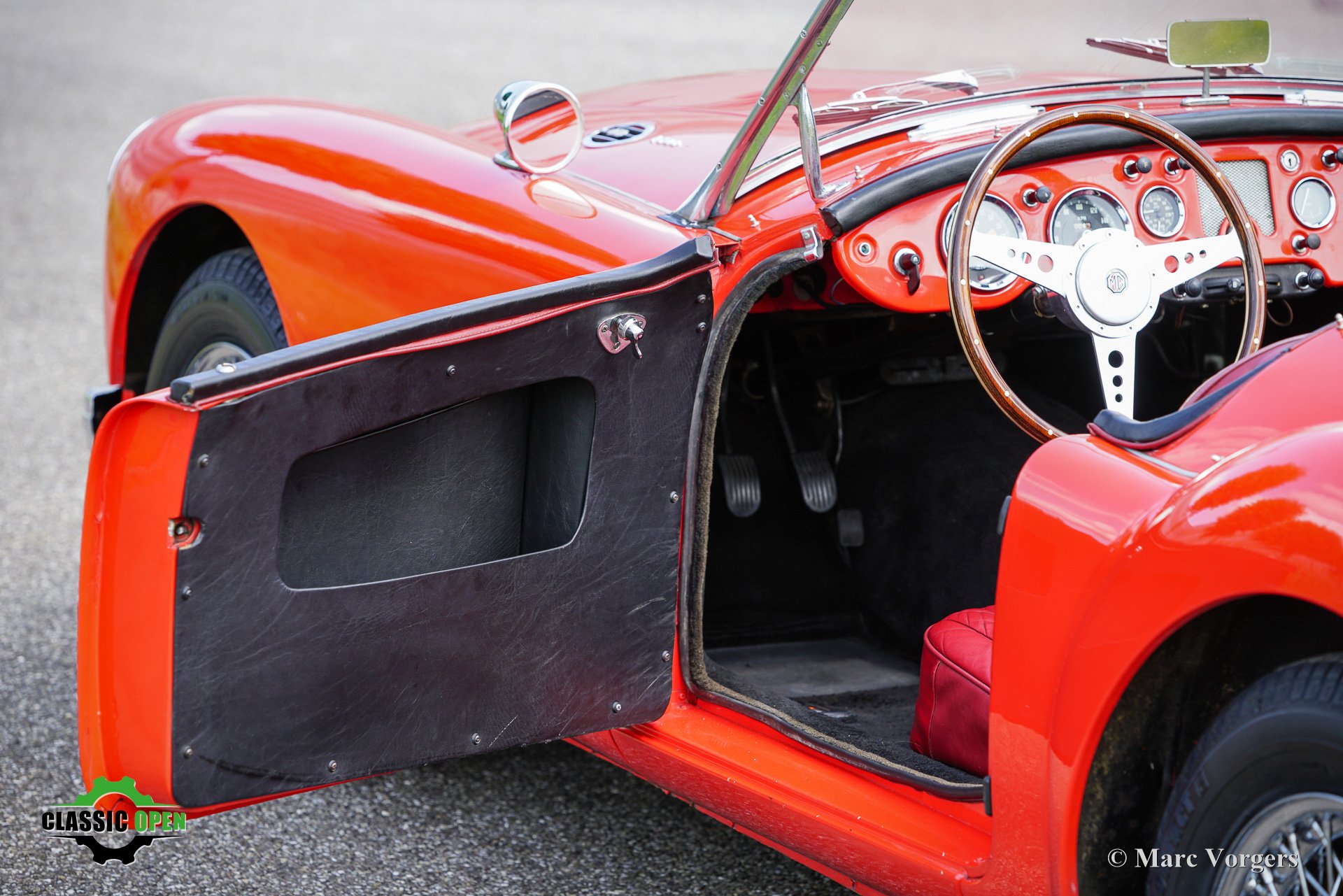 MG MGA 1600 