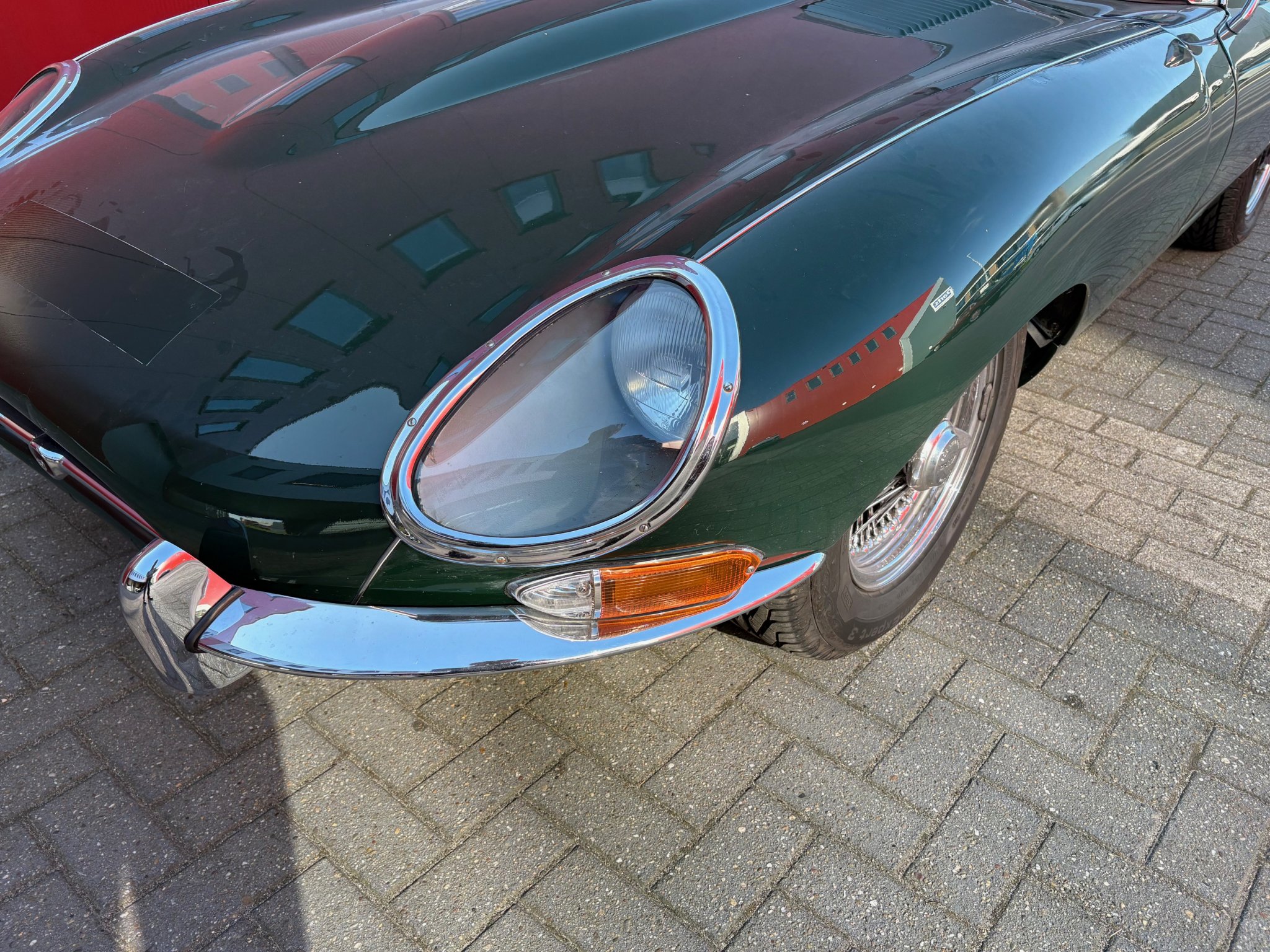 Jaguar E-type 4.2 FHC Serie 1